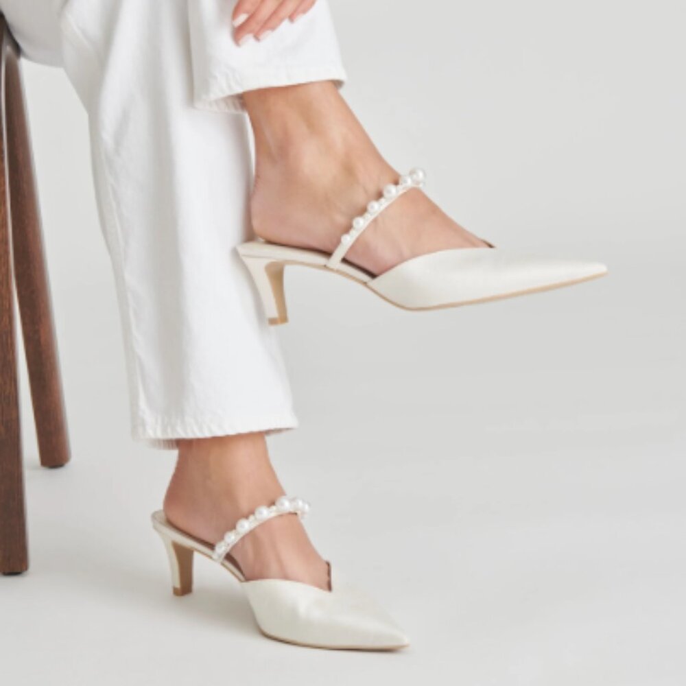 Dolce Vita Kanika Pearl Mid Heels Vanilla Pearls Wedding Bride Size 8 $150.00 - Picture 3 of 16